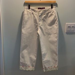 3 for $15 Gloria Vanderbilt white jean capris